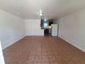Building Photo - 2740 N Stone Ave