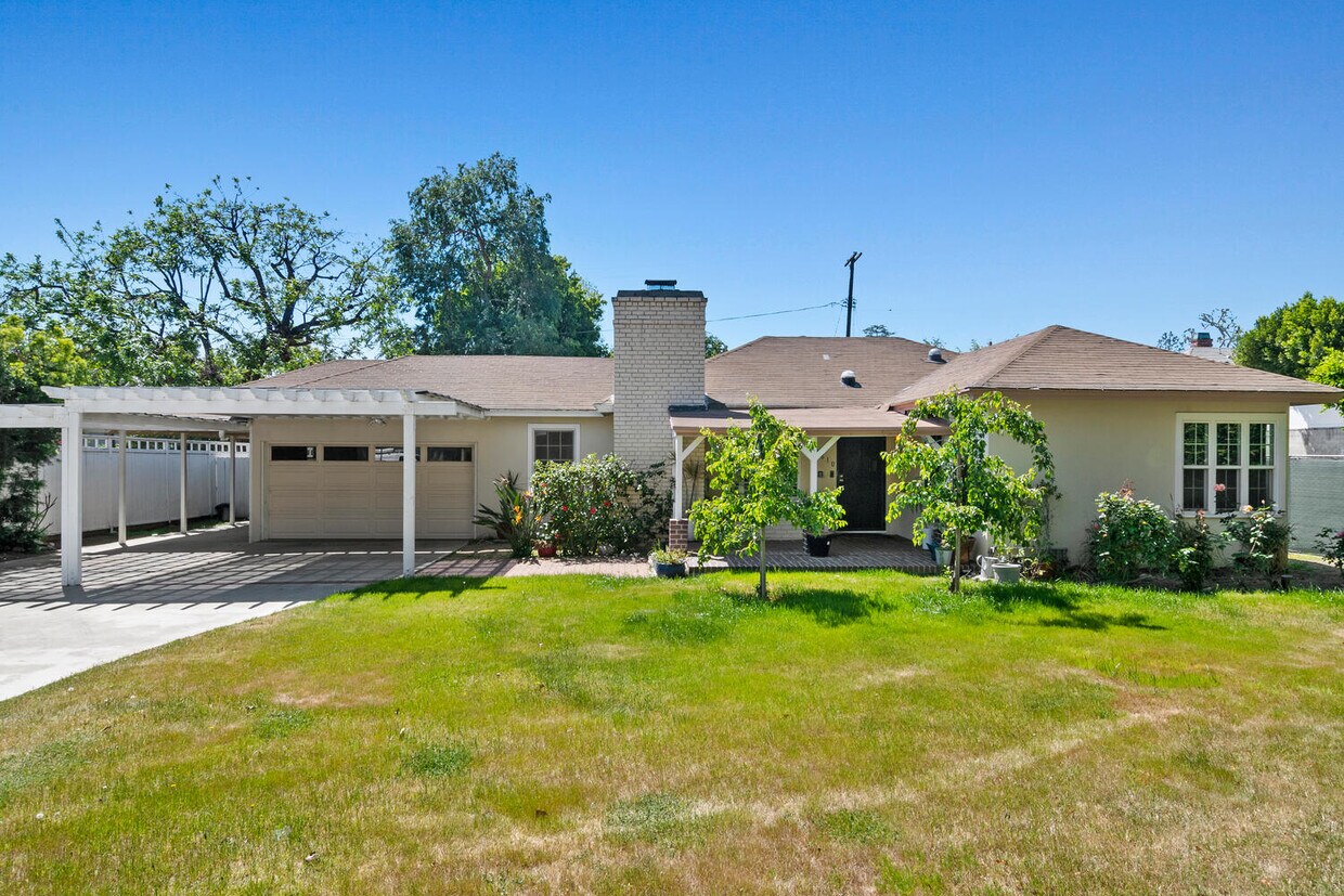 Foto principal - 12510 Kling St