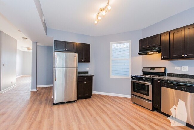 Foto del edificio - 1140 W 18th St