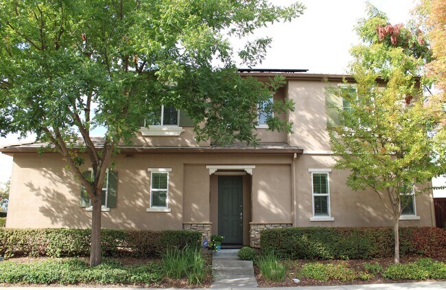 Building Photo - 267 Barnhill Dr