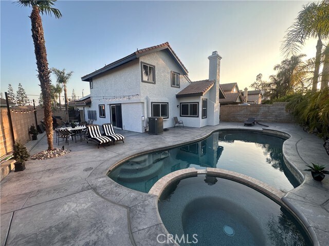 Foto del edificio - 10574 Deerfield Dr
