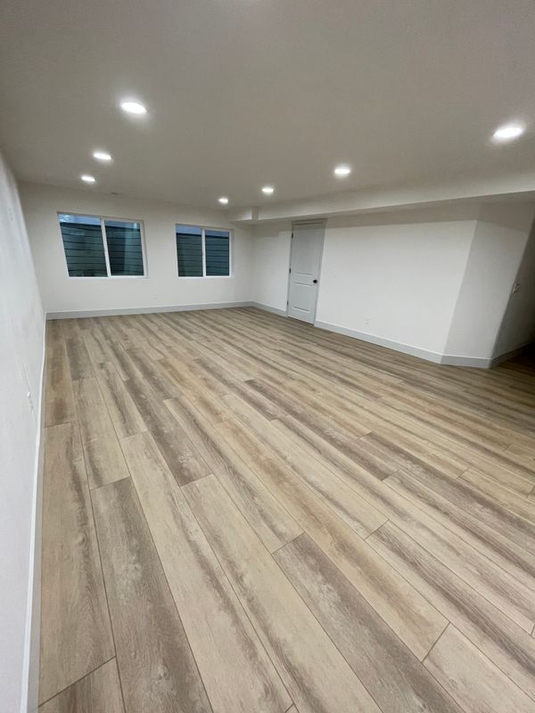 Foto del edificio - 1413 W Valley Dr