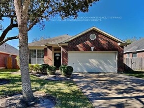 Building Photo - 411 Drake Ln