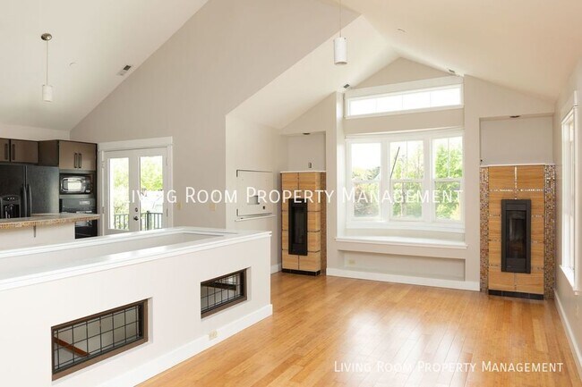 Foto del edificio - Contemporary Buckman Triplex - Top Floor F...