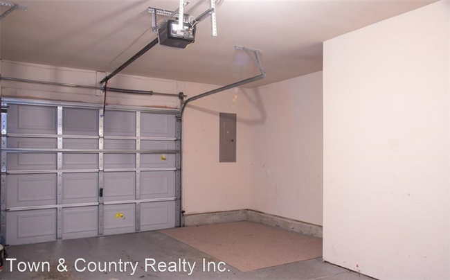 Foto del edificio - 2 br, 3 bath House - 9906 Jerome Court