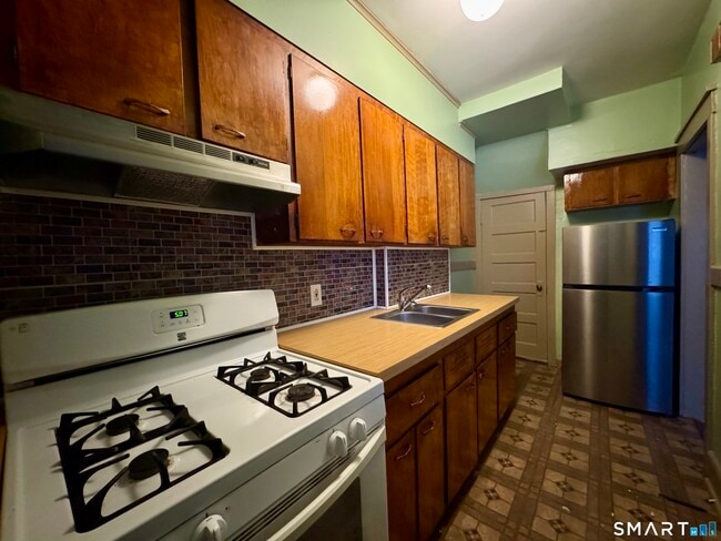 Foto del edificio - 45 Ives St