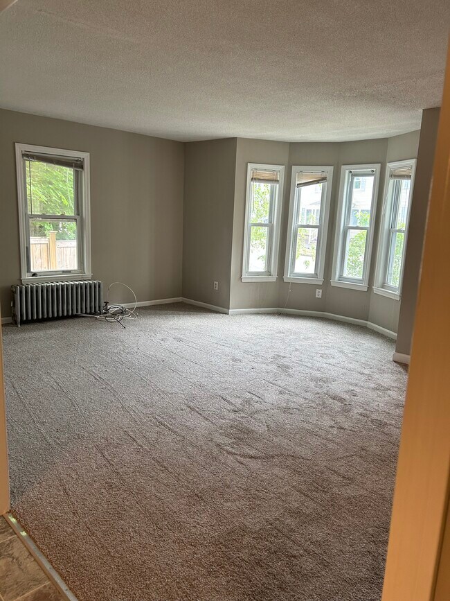 Living Room - 28 Dinley St