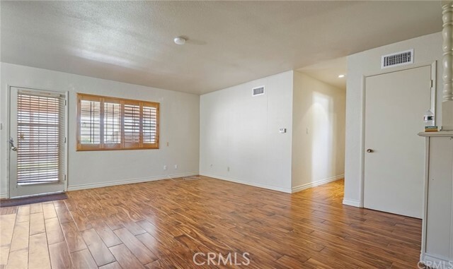 Building Photo - 2220 Camarina Dr