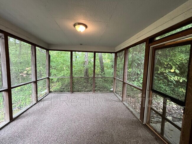 Building Photo - 5454 Garth Dr