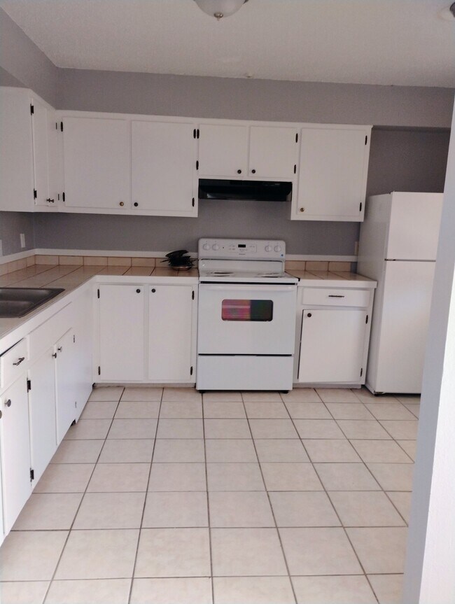 Foto del edificio - 1120 Sherron Ave