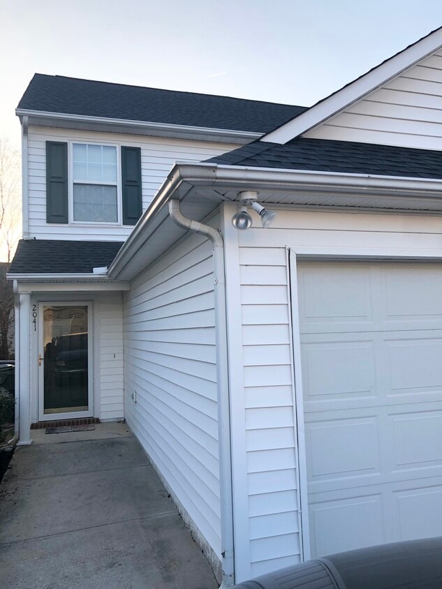 2041 Persimmon Ridge Dr, Raleigh, NC 27604 Townhome Rentals in