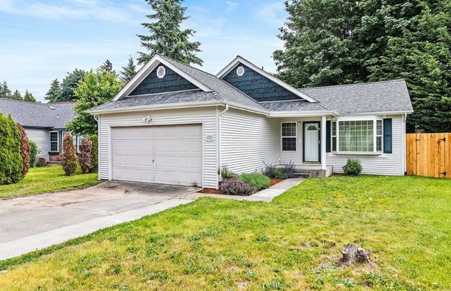 Photo - 6834 Troy Ln NE House