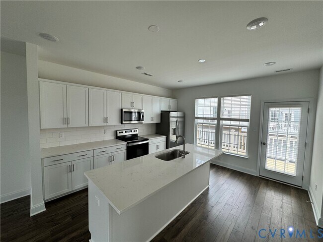 Foto del edificio - 13836 Randolph Pond Ln