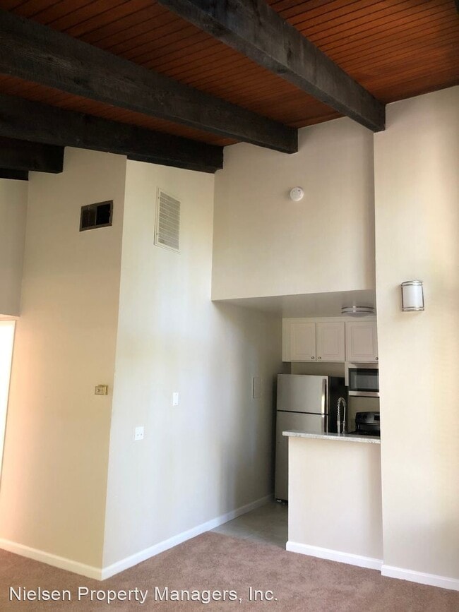 Foto del edificio - 3008 E St