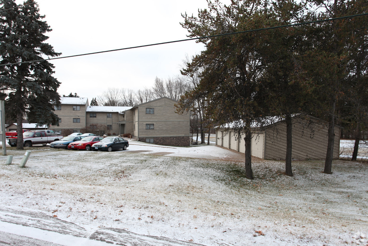 Building Photo - River Park Apartments