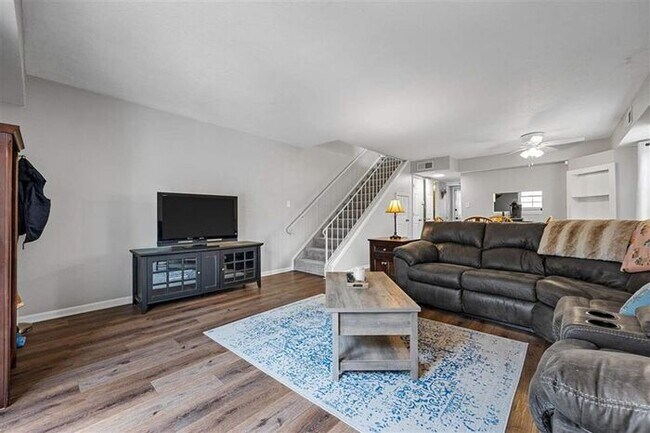 Foto del edificio - $1,750 | 3 Bedroom, 2.5 Bathroom Townhouse | Pet Friendly* | Available for August 1st, 2026 Move In!