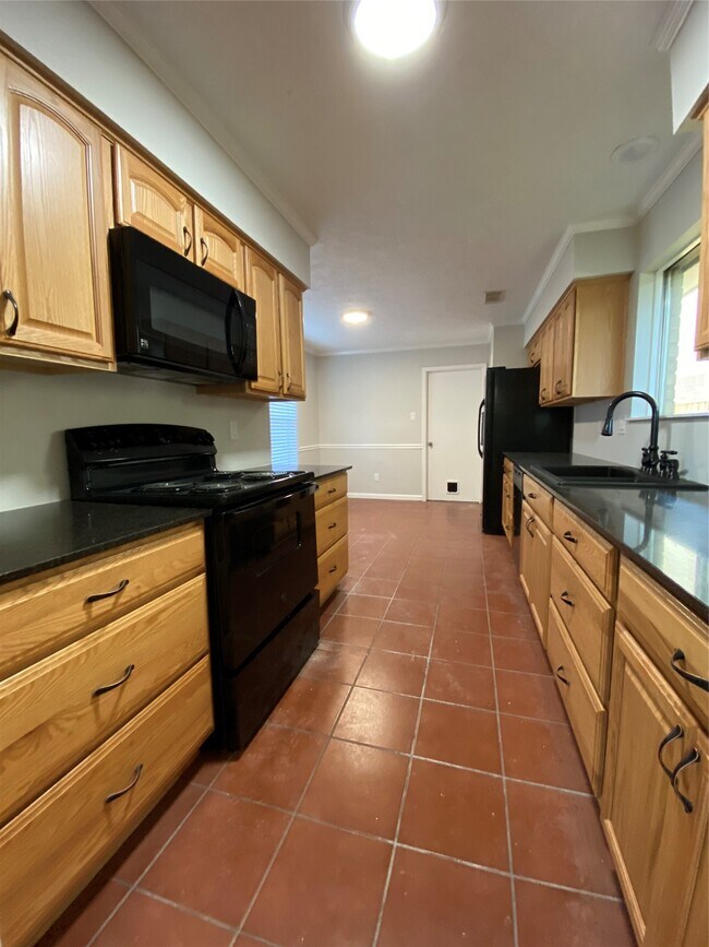 Building Photo - 4806 Temple Bell Dr
