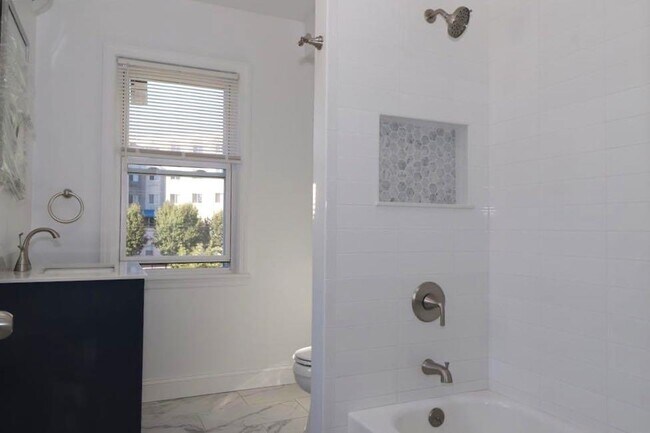 Building Photo - 330 Pavonia Ave