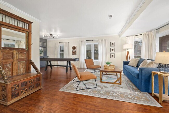 Foto del edificio - 604 NW B St