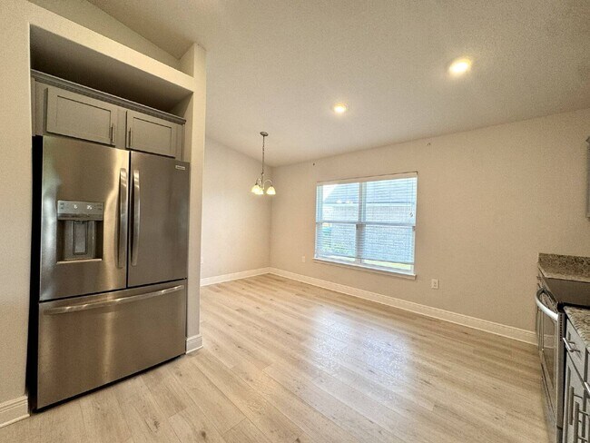Foto del edificio - 3851 Redbud Wy