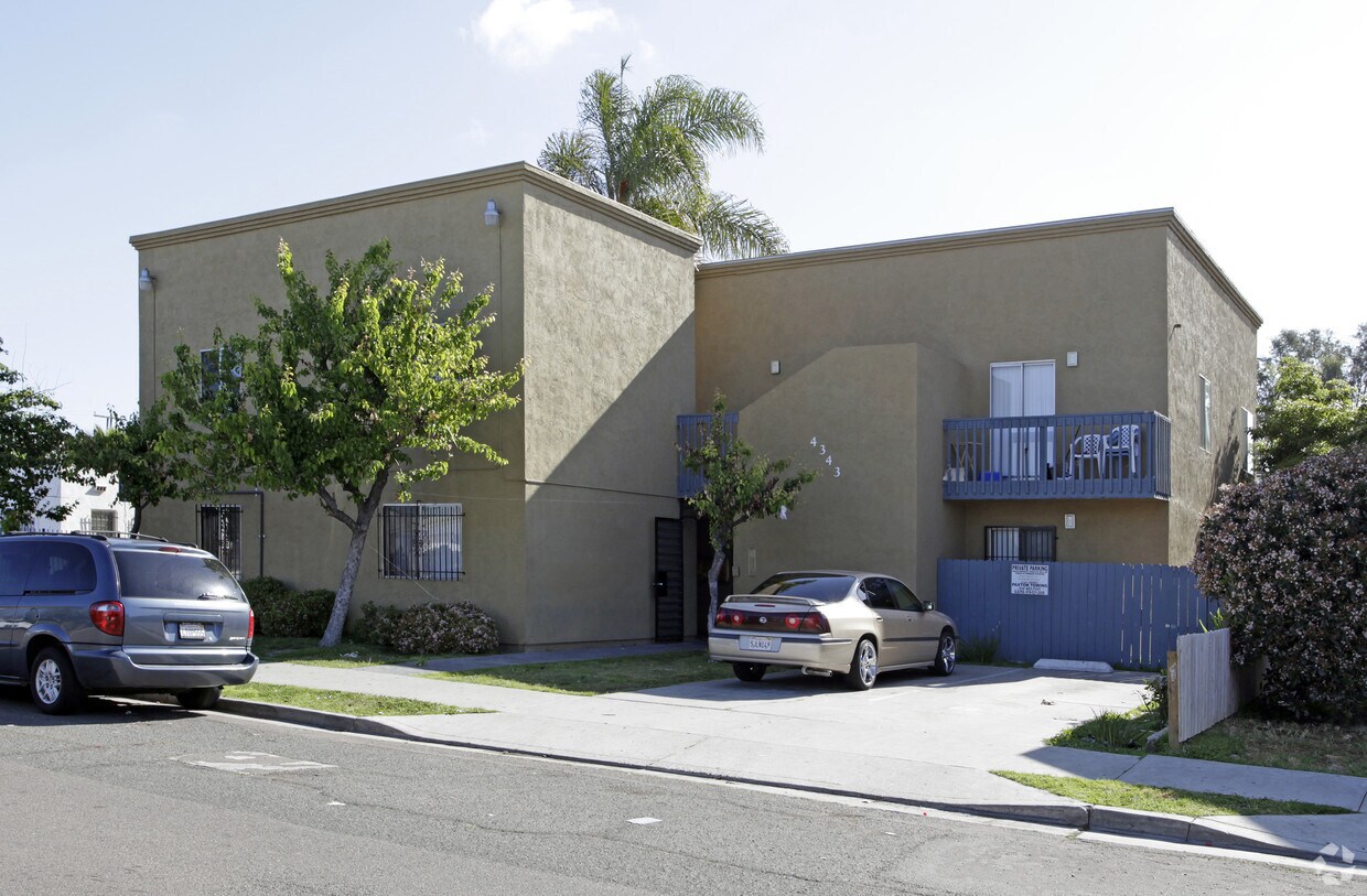 Primary Photo - 4343 Altadena Ave