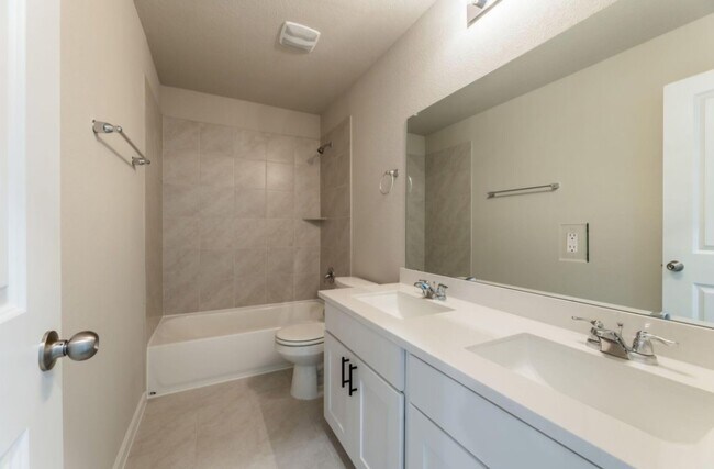 Foto del edificio - 1527 Fenton Hl Dr