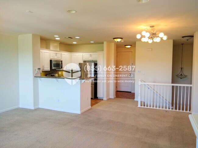 Building Photo - 3240 Maguire Way