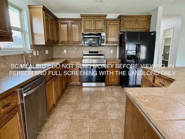 Building Photo - 42341 Pebblestone Ave