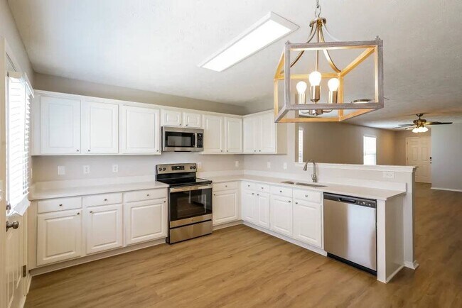 Foto del edificio - 2855 Park Knoll Dr