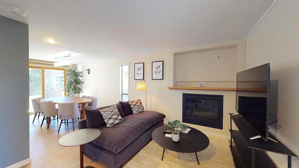 Primary Photo - 5223 40th Ave SW