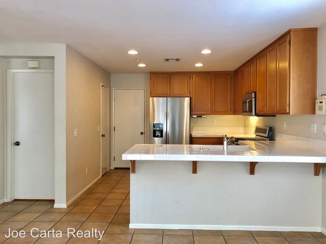 Building Photo - 1740 Creekside Ln