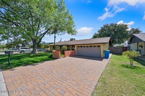 Foto del edificio - 219 W Alice Ave