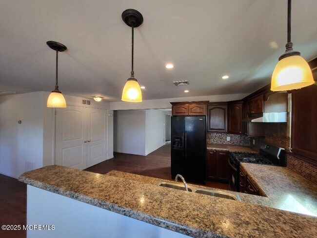 Foto del edificio - 5 Holden St