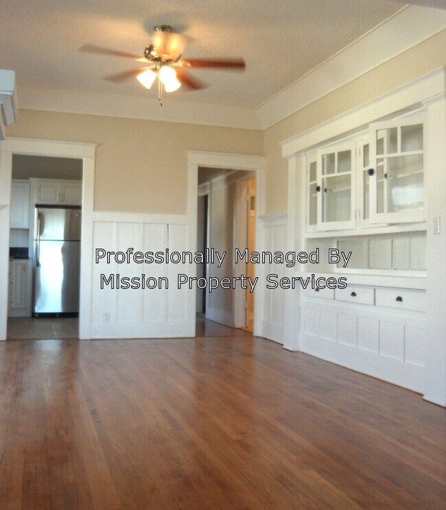 Building Photo - 1511 1/2 Bellevue Ave