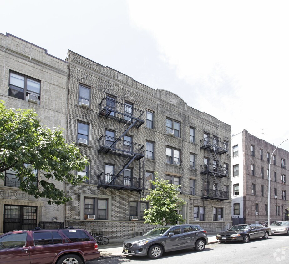 Primary Photo - 914 42nd St