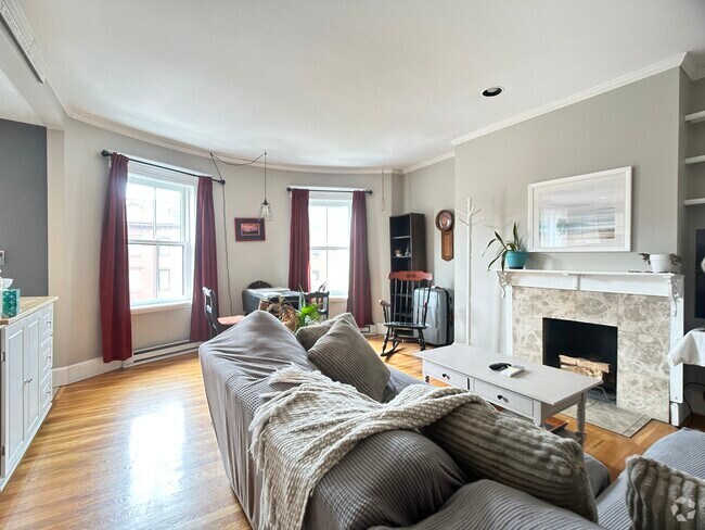 Building Photo - 512 Massachusetts Ave