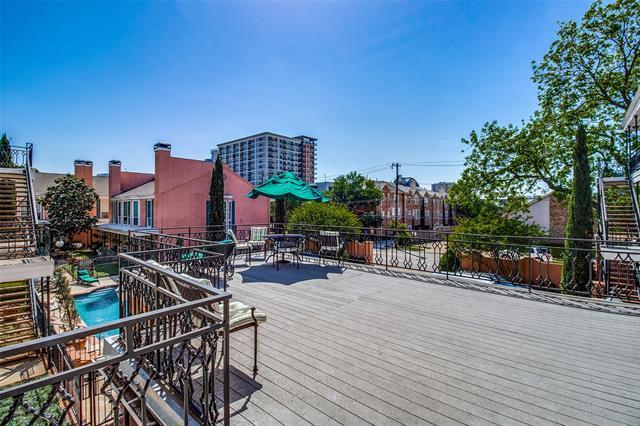 Foto del edificio - 3208 Cole Ave