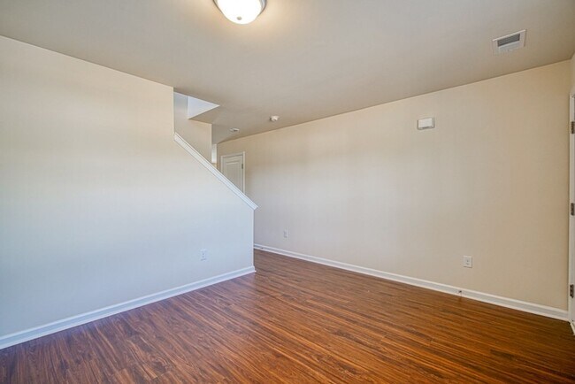 Foto del edificio - 580 Millsgate Cir