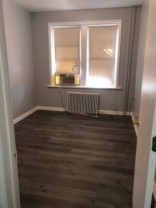 Building Photo - 309 Chestnut St