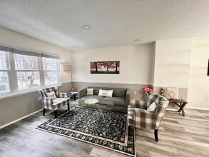 Building Photo - 2265 Chestnut Burr Ct