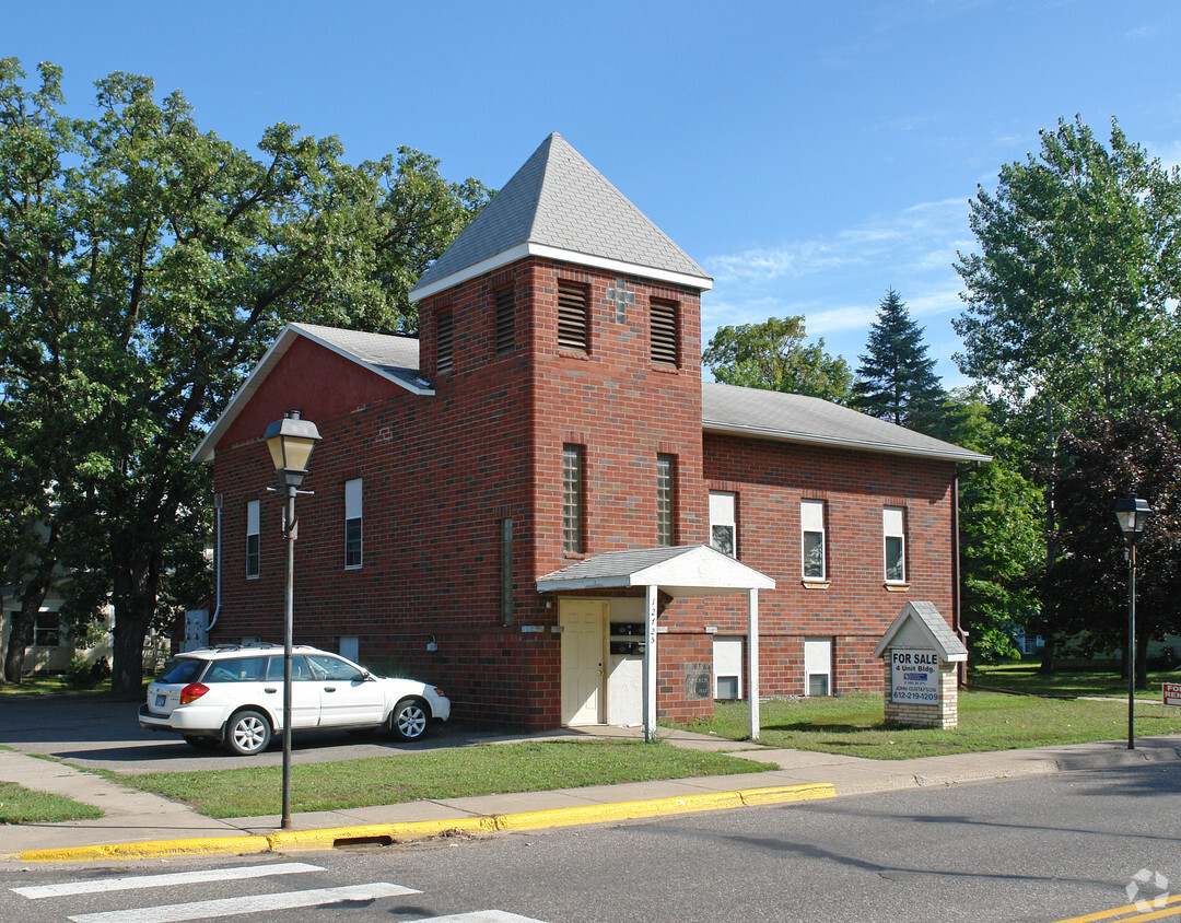 Building Photo - 12725 Fremont Ave