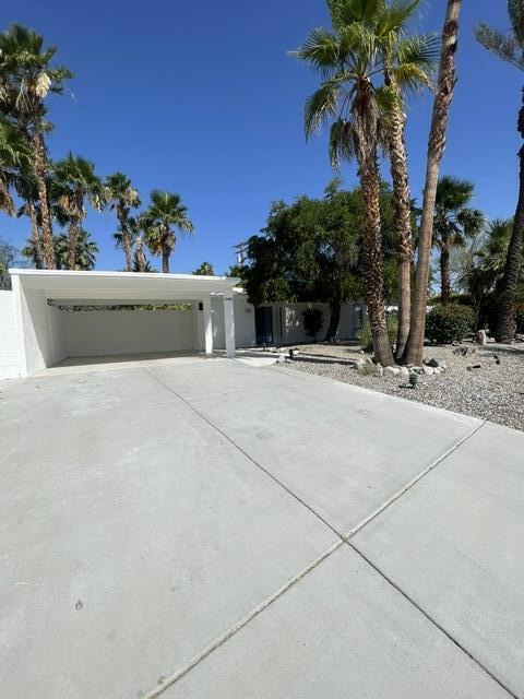 Building Photo - 2183 N Starr Rd