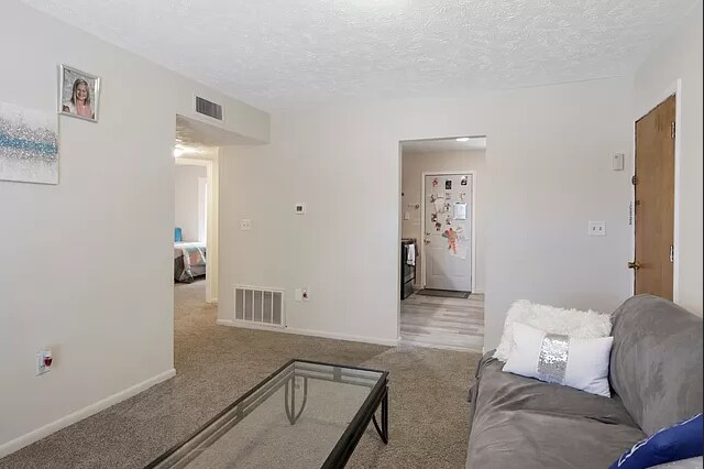 Foto del edificio - 305 E Phoenix Ave