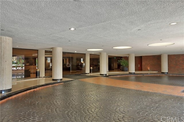 Building Photo - 200 N Swall Dr