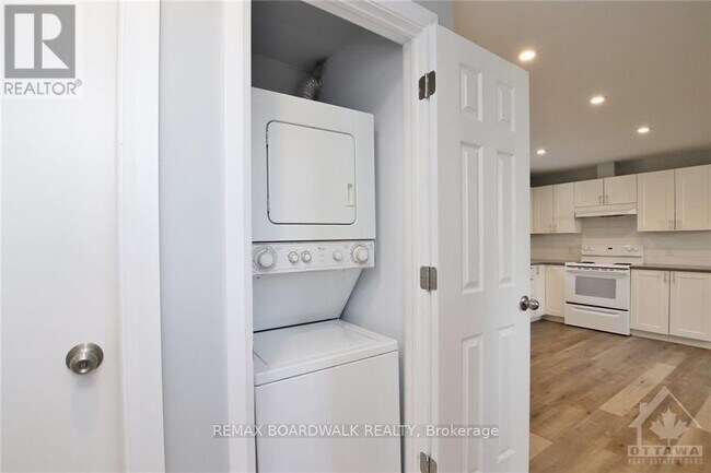 Photo du bâtiment - 15B Dowdall Crescent