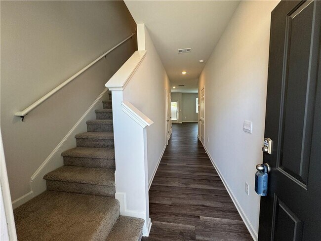 Foto del edificio - 1005 N 2nd Ave NW