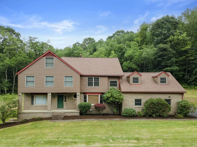 Building Photo - 5150 Mamont Rd