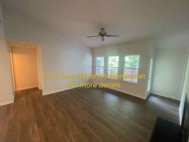 Foto del edificio - 148 N Timber Dr