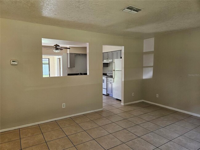 Building Photo - 7951 W Fern Pl
