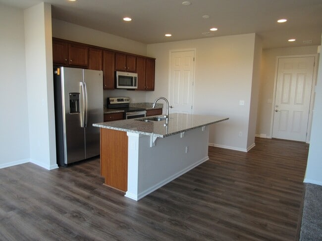 Building Photo - Corner lot home in Highly Desirable Reunion